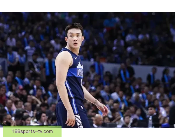 丁彦雨航回忆伤病岁月 揭秘小牛合同与小乔丹深厚友谊