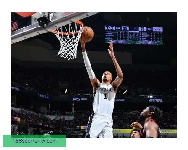 文班亚马单场狂砍41分创赛季新高八分四十秒完成NBA最快两双